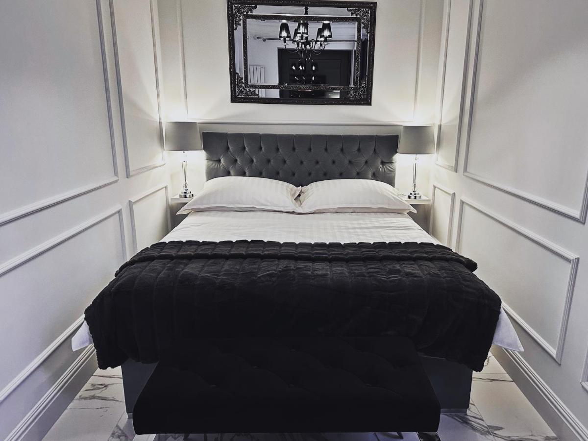 Hanza Tower Apartament Times Square ชเตชชิน ภายนอก รูปภาพ