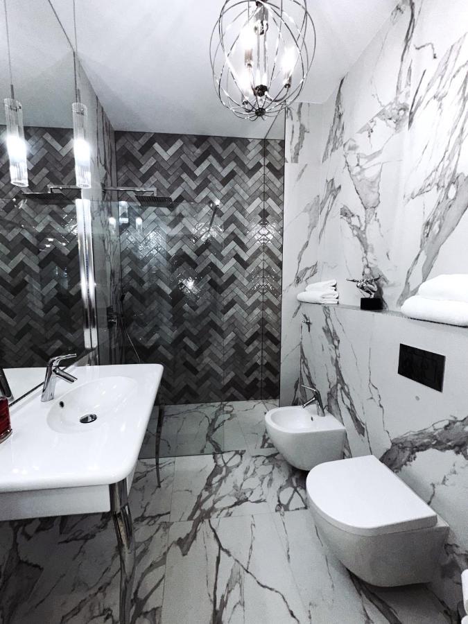 Hanza Tower Apartament Times Square ชเตชชิน ภายนอก รูปภาพ