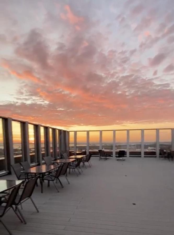 Hanza Tower Apartament Times Square ชเตชชิน ภายนอก รูปภาพ